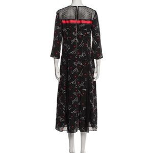 Gorgeous SUNO dress with lace inserts. Fully lined. Size 2. Excellent condition.